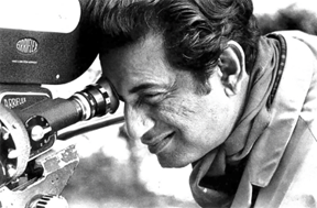 সেই চিরাচরিত ভঙ্গিমা, ‘অ্যাকশন!’