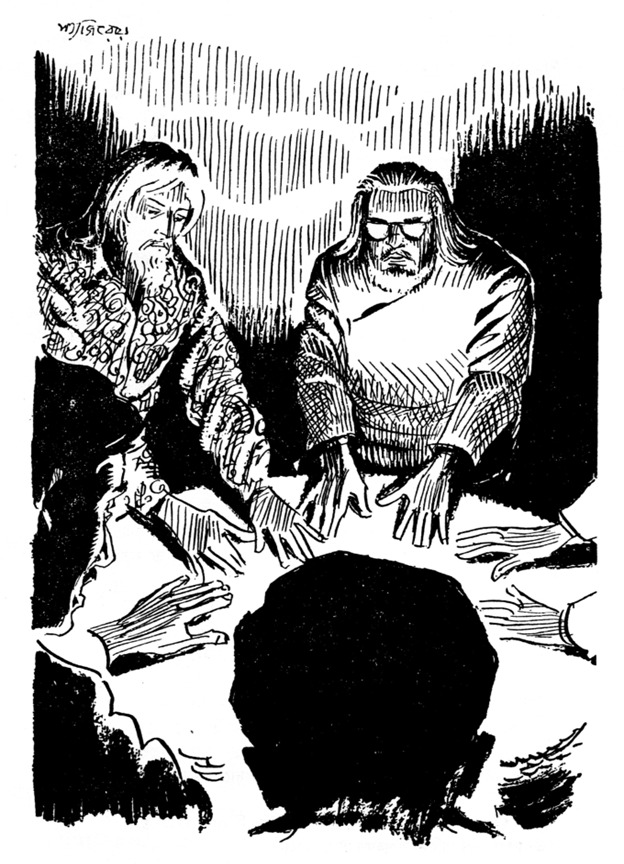 মোমবাতির আবছা হলদে আলো