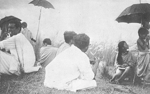 মেঘের অপেক্ষায় সকলে বসে।