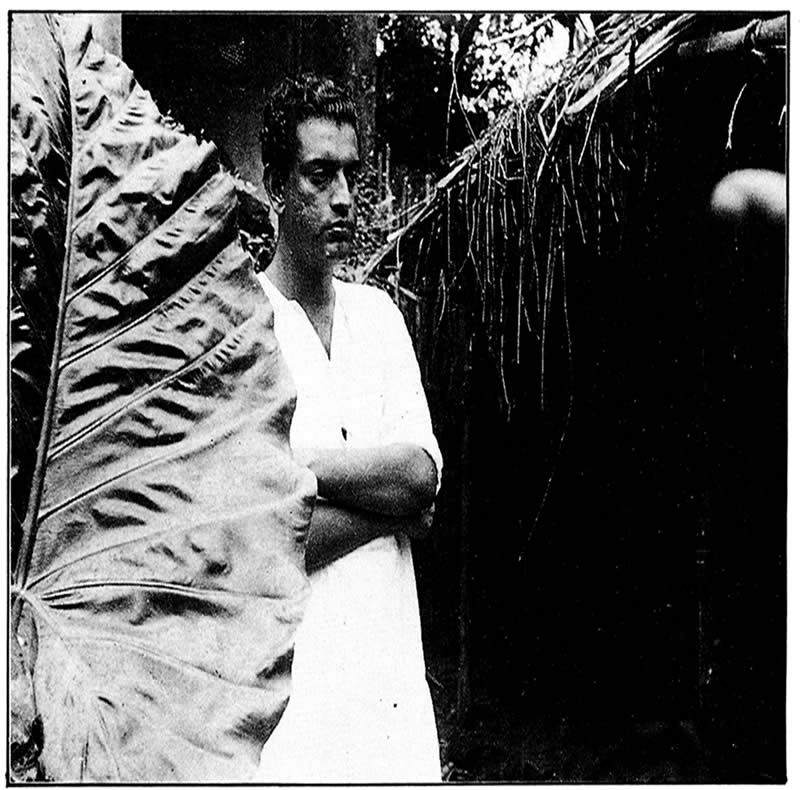 পথের পাঁচালি: আউটডোরে পরিচালক।